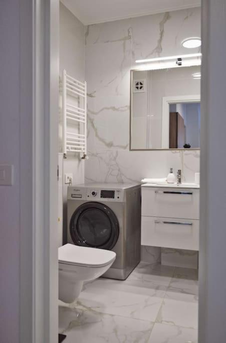 Eliza'S Apartment By Oasis Homes Oradea Luaran gambar